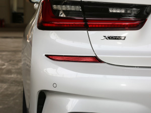 2021325Li xDrive M\b ^