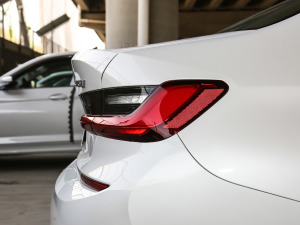 2021325Li xDrive M\b ^