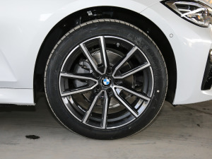 2021325Li xDrive M\b ݆Ȧ