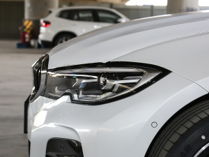 2021325Li xDrive M\b ^