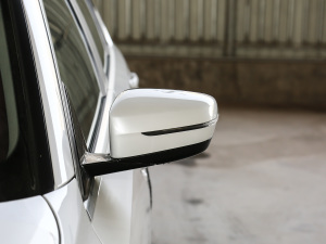 2021325Li xDrive M\b ҕR