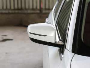 2021325Li xDrive M\b ^