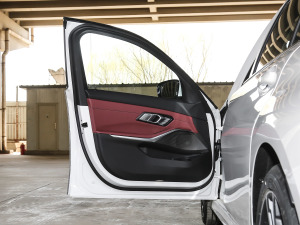 2021325Li xDrive M\b {λ܇T