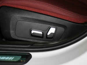 2021325Li xDrive M\b {{