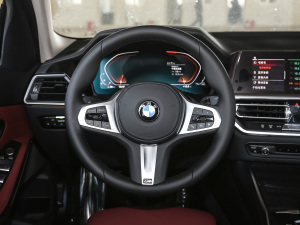 2021325Li xDrive M\b P