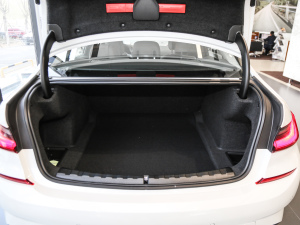 2021Ŀ 325Li M\(yn)b g