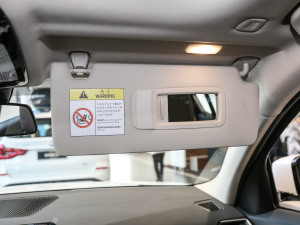 2021Ŀ 325Li M\(yn)b ꖰ壨