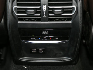 2021Ŀ 325Li M\b п؅^(q)