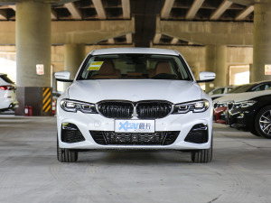 2021Ŀ 320Li M\(yn)b ǰ