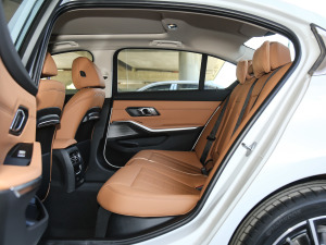 2021Ŀ 320Li M\b ſg