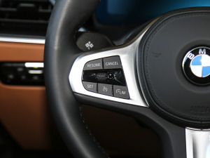 2021Ŀ 320Li M\b п؅^(q)