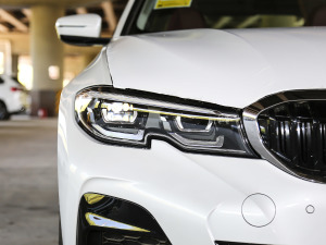 2021Ŀ 325Li xDrive M\b ^