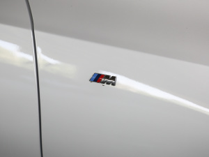 2021Ŀ 325Li xDrive M\b ^