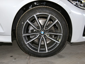 2021Ŀ 325Li xDrive M\b ݆Ȧ