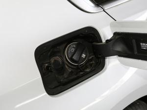 2021Ŀ 325Li xDrive M\b ^