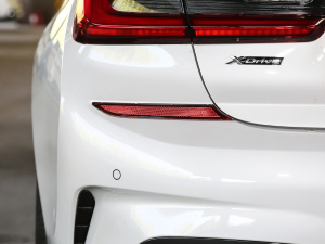 2021Ŀ 325Li xDrive M\b ^