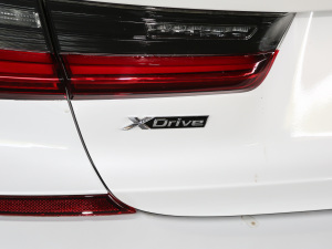 2021Ŀ 325Li xDrive M\b (ji)^