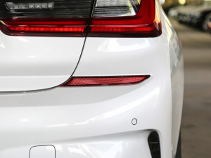 2021Ŀ 325Li xDrive M\b (ji)^