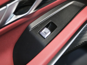 2021Ŀ 325Li xDrive M\b g