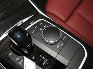 2021Ŀ 325Li xDrive M\b {