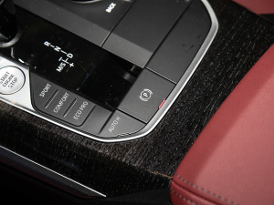 2021Ŀ 325Li xDrive M\b v܇Ƅ