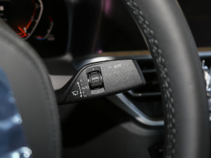 2021Ŀ 325Li xDrive M\b п؅^