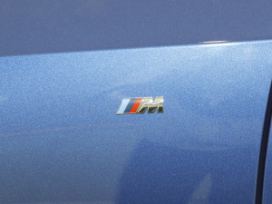 2021Ŀ 325Li M\ҹb ^