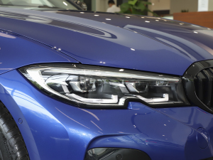 2021Ŀ 325Li M\ҹb (ji)^