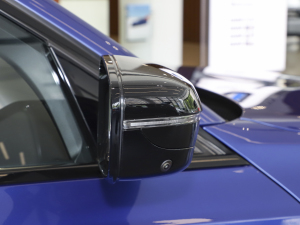 2021Ŀ 325Li M\ҹb (ji)^