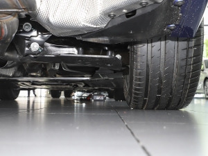 2021Ŀ 325Li M\ҹb ^