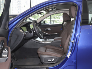 2021Ŀ 325Li M\ҹb ǰſg