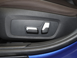 2021Ŀ 325Li M\ҹb {{