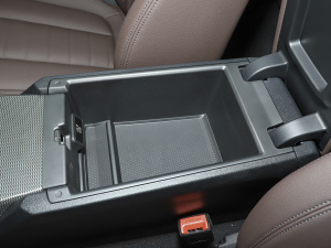 2021Ŀ 325Li M\ҹb g