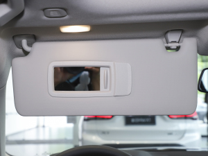 2021Ŀ 325Li M\ҹb g