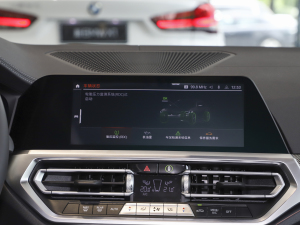 2021Ŀ 325Li M\ҹb п؅^