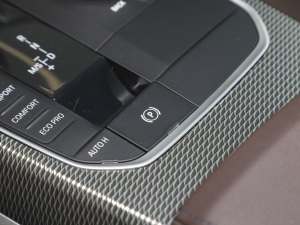 2021Ŀ 325Li M\ҹb v܇Ƅ