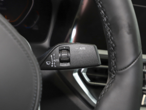 2021Ŀ 325Li M\ҹb п؅^