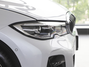 2021Ŀ 325i M\b (ji)^