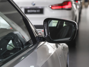 2021Ŀ 325i M\b (ji)^