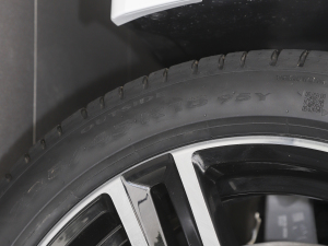 2021Ŀ 325i M\b ݆̥ߴ