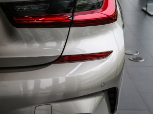 2021¿ 320Li M\b (x)(ji)^