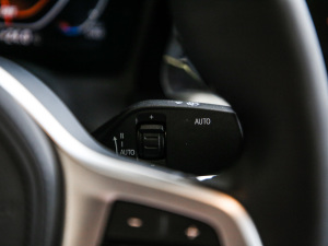 2021¿ 320Li M\(yn)(dng)b п؅^(q)