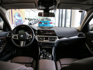 2021¿ 320Li M\(yn)(dng)b (ni)ȫ