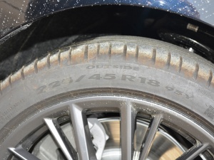 2021¿ 330i M\ҹb ݆̥ߴ