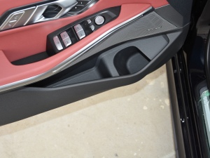 2021¿ 330i M\ҹb ǰTg