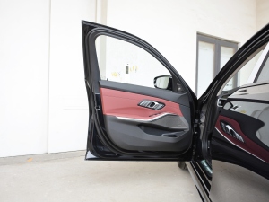 2021¿ 330i M\(yn)ҹb {λ܇T