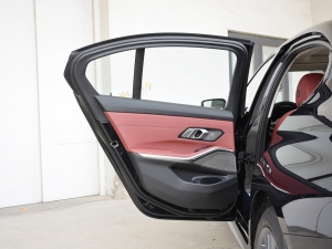 2021¿ 330i M\(yn)ҹb ܇T