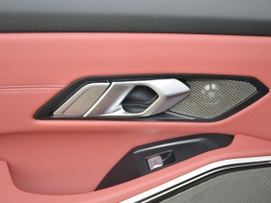 2021¿ 330i M\(yn)(dng)ҹb g