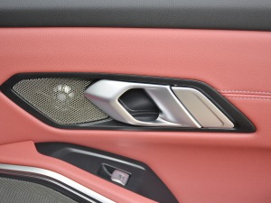 2021¿ 330i M\(yn)(dng)ҹb g