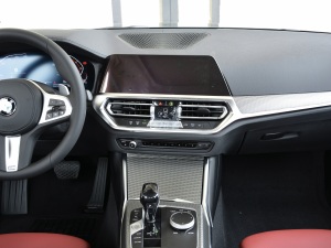 2021¿ 330i M\ҹb п_